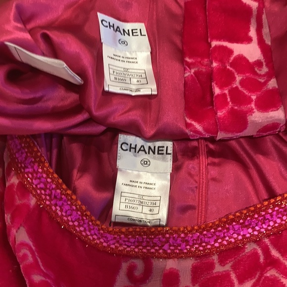 Chanel 2001 Cruise Collection Fuschia Velvet Burnout Skirt Set - Picture 9 of 11